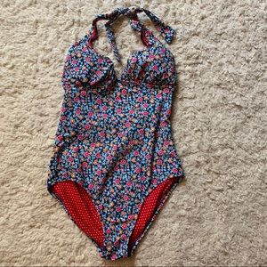 Jessica Simpson One-Piece Bathing Suit